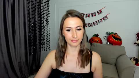 Olivia online show from October 19, 7:49 pm