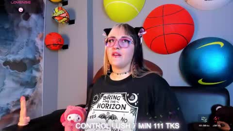 gomory_kitty online show from May 5, 4:43 pm