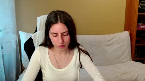 Elizabeth Effie online show from May 26, 4:06 pm