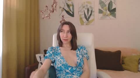 Good GlamorGirl online show from January 22, 4:44 am