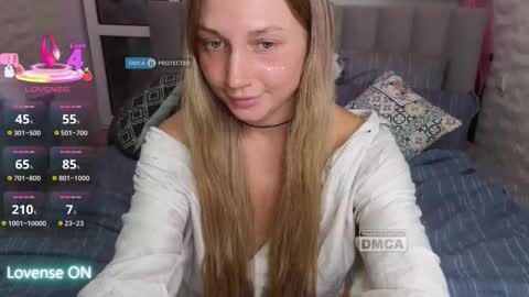 Snapshot of goodgirl0024 chatting on October 1, 8:47 pm goodgirl0024 online show from October 1, 8:47 pm