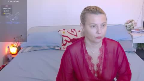 Elysa online show from January 13, 7:36 am