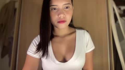 Snapshot of gorgeous_lyn1 chatting on September 17, 8:01 am Lyn online show from September 17, 8:01 am