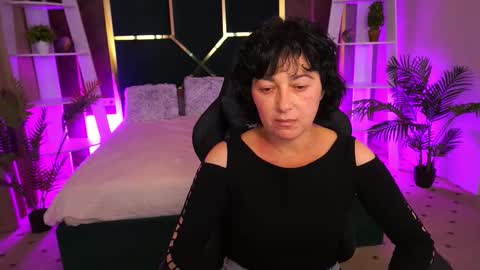 gorgeousalisee online show from October 30, 1:34 pm