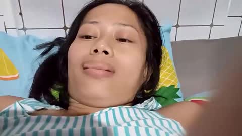 GorgeousPinay babe online show from April 8, 11:18 pm