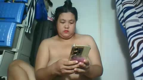 gorgeousselenaxx online show from May 16, 11:48 pm