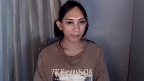 HoneyGrace online show from May 9, 8:27 am