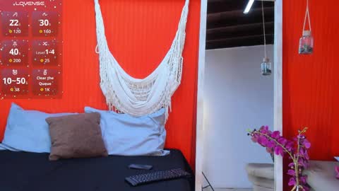 grace online show from April 7, 7:05 pm