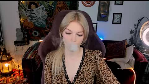 Grace Glamour online show from December 13, 5:38 am