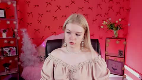 Grace Glamour online show from December 15, 5:23 am