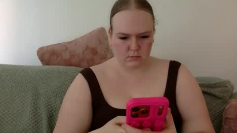 Grace Loves online show from May 22, 4:38 pm