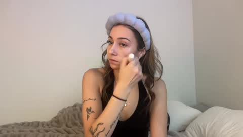 graceyrose online show from September 30, 5:07 pm
