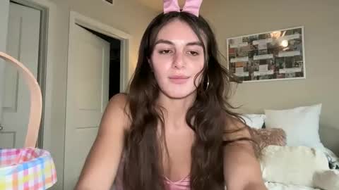 Gracie Smith online show from April 5, 10:09 pm