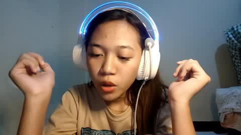 Jenny online show from May 6, 12:09 pm