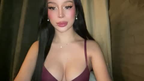 Marie Pelie online show from December 20, 8:57 pm