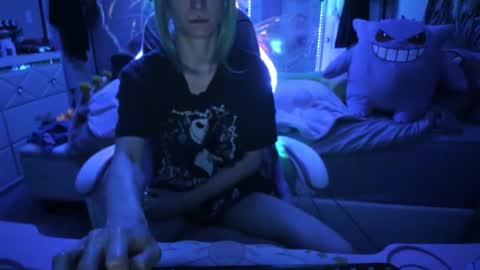 GreenEyedLovexo online show from September 16, 5:15 am