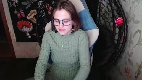 Lina online show from May 5, 6:00 pm