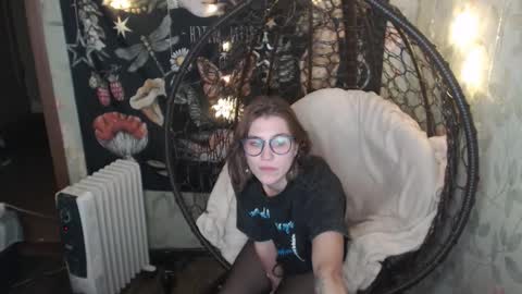 Lina online show from November 4, 4:23 pm