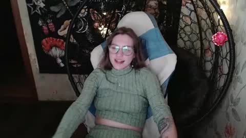 Lina online show from May 7, 6:11 pm