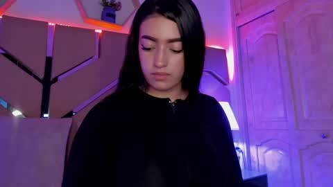 greidy_baker online show from May 15, 3:32 am