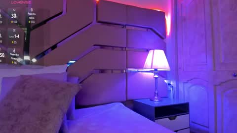 greidy_baker online show from May 26, 3:17 am