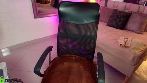    online show from January 17, 4:36 pm