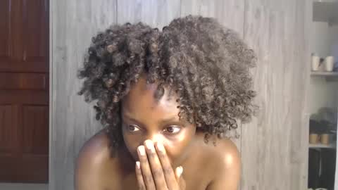 Miss Incredible online show from January 28, 11:17 pm