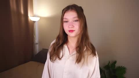 Molly online show from May 20, 5:04 am