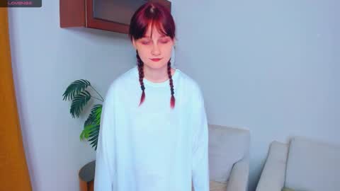 Chloe online show from October 11, 7:05 pm