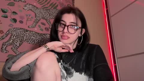 Helga online show from April 21, 5:09 pm