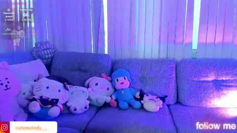 Hello Kitty online show from May 7, 12:31 pm