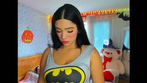 Juliana online show from October 10, 5:07 pm