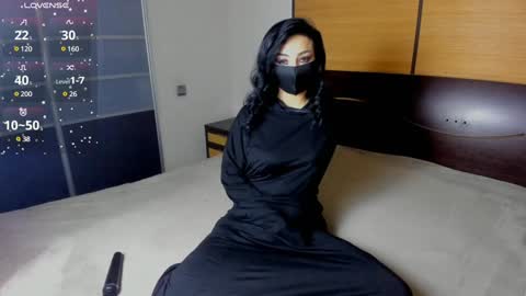 Linda online show from December 30, 2:31 am