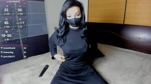 Linda online show from December 28, 12:35 pm