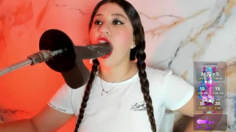 hade_cute2 online show from May 16, 7:24 pm