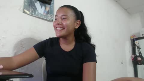 hadesmit1 online show from May 24, 5:34 pm