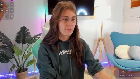 Hailey  Green online show from May 21, 10:41 pm