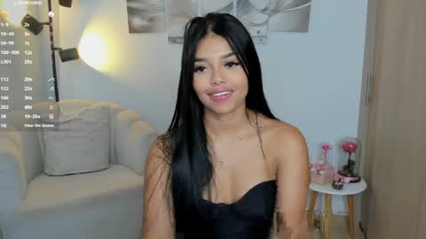 hailey online show from April 29, 5:30 pm