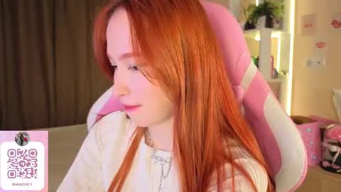 Alisha online show from June 15, 7:03 pm