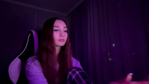 Holly online show from November 1, 1:48 pm