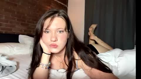 hanahwoods online show from July 8, 12:24 am