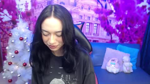 Snapshot of hanaku_8 chatting on December 9, 2:28 pm Hanaku online show from December 9, 2:28 pm