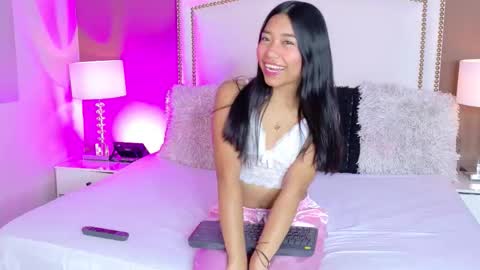 Hanna online show from February 17, 1:21 pm