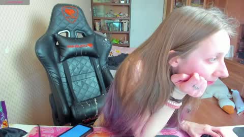Mila online show from April 30, 12:10 pm