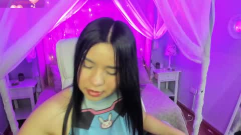Snapshot of hanna__becker chatting on March 3, 3:38 am hanna online show from March 3, 3:38 am
