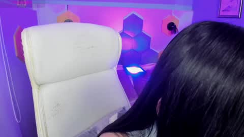 Snapshot of hanna__becker chatting on December 14, 4:34 am hanna online show from December 14, 4:34 am