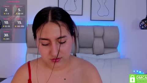 hanna__evans_ online show from May 12, 4:13 pm