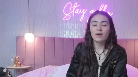 hanna_bastian_vc online show from October 7, 6:18 am