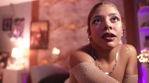 HANNA  online show from November 24, 11:07 pm