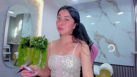 Hanna online show from November 21, 7:27 pm